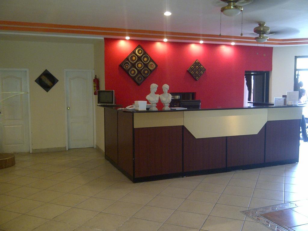 Hotel Cibeles La Ceiba Exteriér fotografie