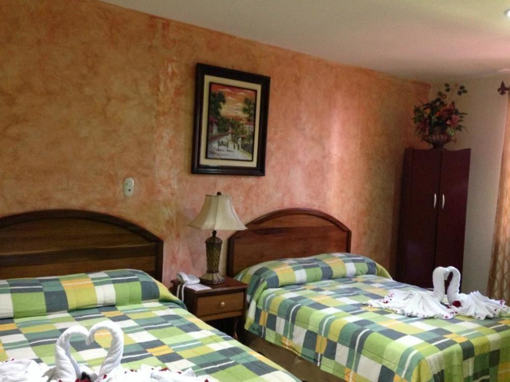 Hotel Cibeles La Ceiba Exteriér fotografie